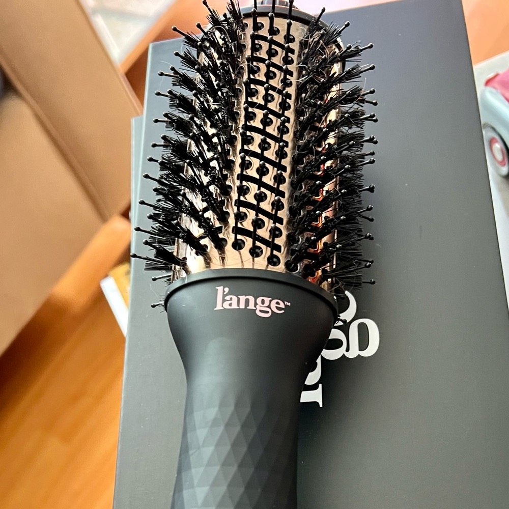 L’ange Le Volume